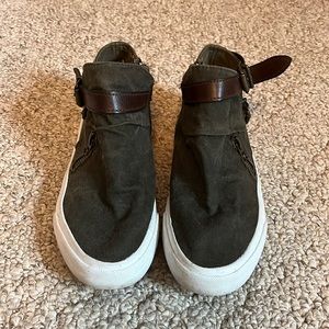 Blowfish brand dark green midtop shoes